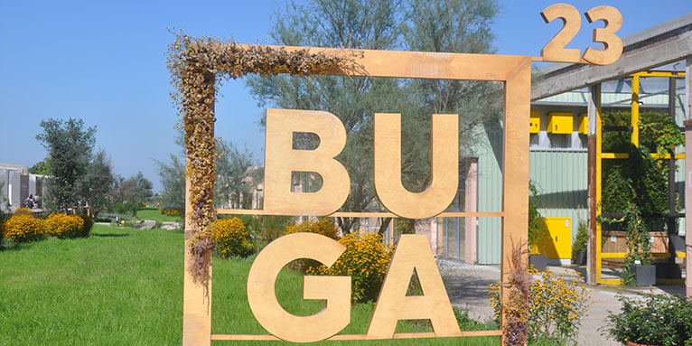 Die BUGA 23 heißt ihre Besucher*innen willkommen.