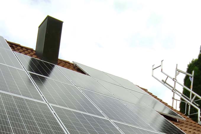 Die Solaranlage auf dem Dach der Schloßbauers. - Foto: Vera Schloßbauer