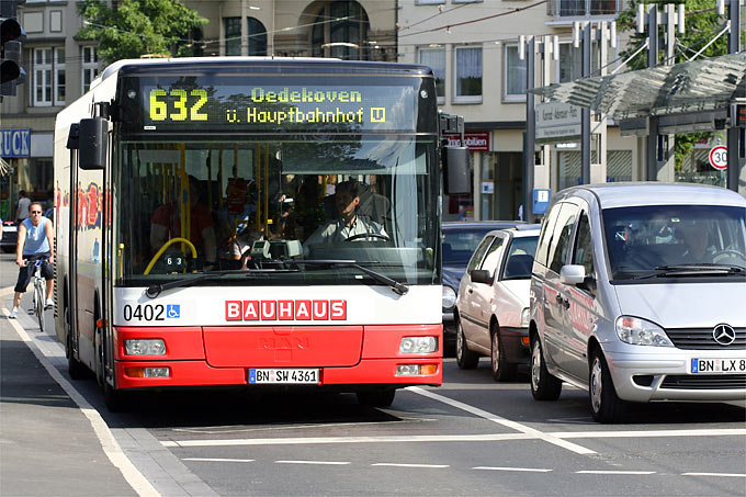 Linienbus - Foto: Helge May